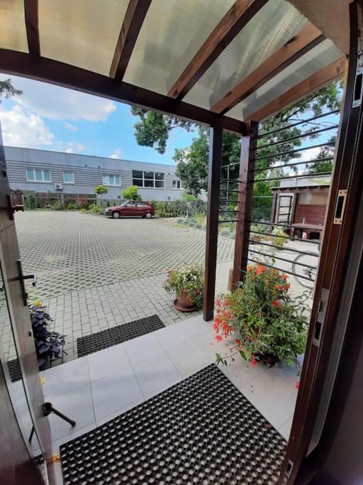 Urocze Mieszkanie 1 Z Parkingiem Katoviçe Dış mekan fotoğraf